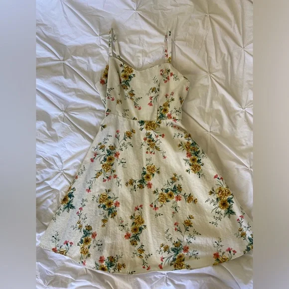 Medium Old Navy floral summer dress - Picture 1 of 4